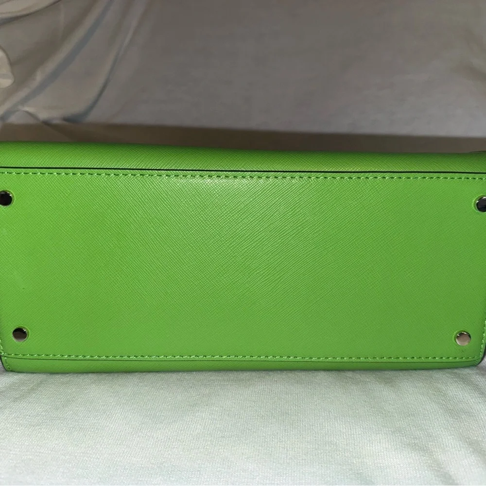 NWOT Kate Spade Vibrant Green Satchel - Picture 2 of 2